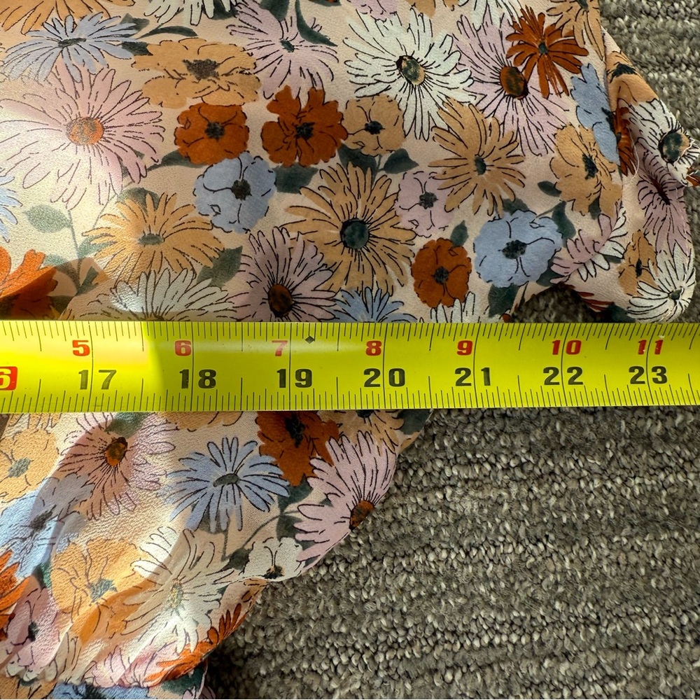 ASTR The Label Tiered Floral Dress Size Extra Large - Picture 7 of 8